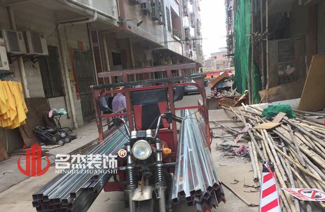 幼儿园91视频网站入口材料进场.jpg