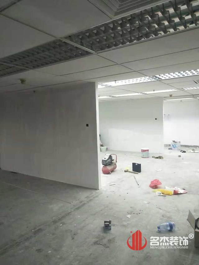 办公室91视频网站入口现场施工照.jpg